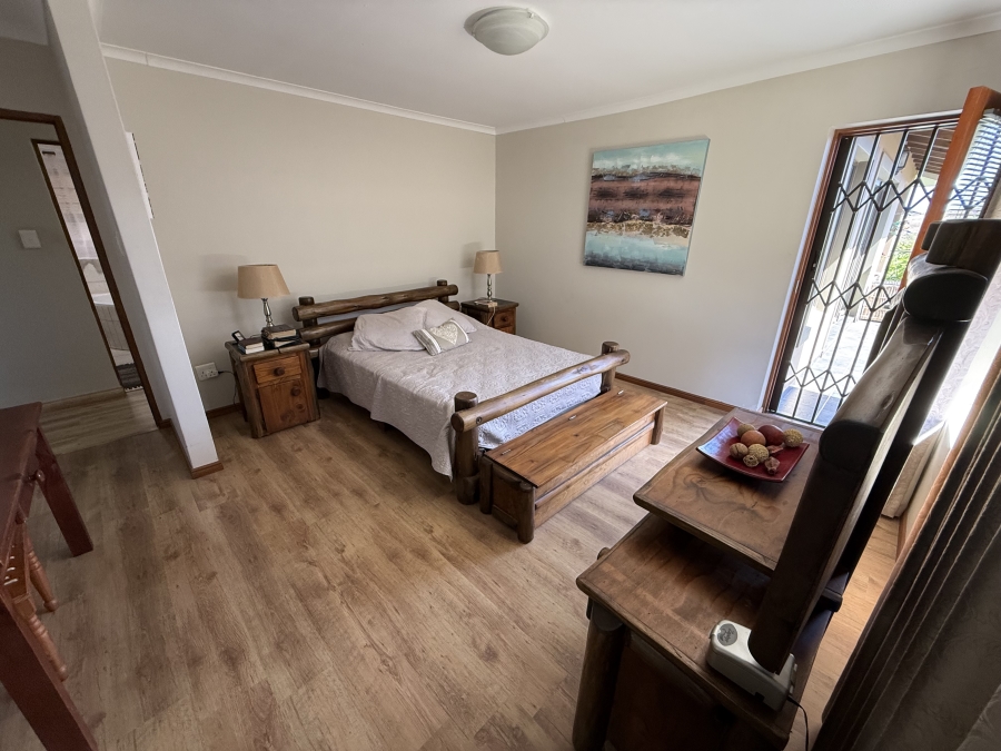 4 Bedroom Property for Sale in Monte Christo Western Cape